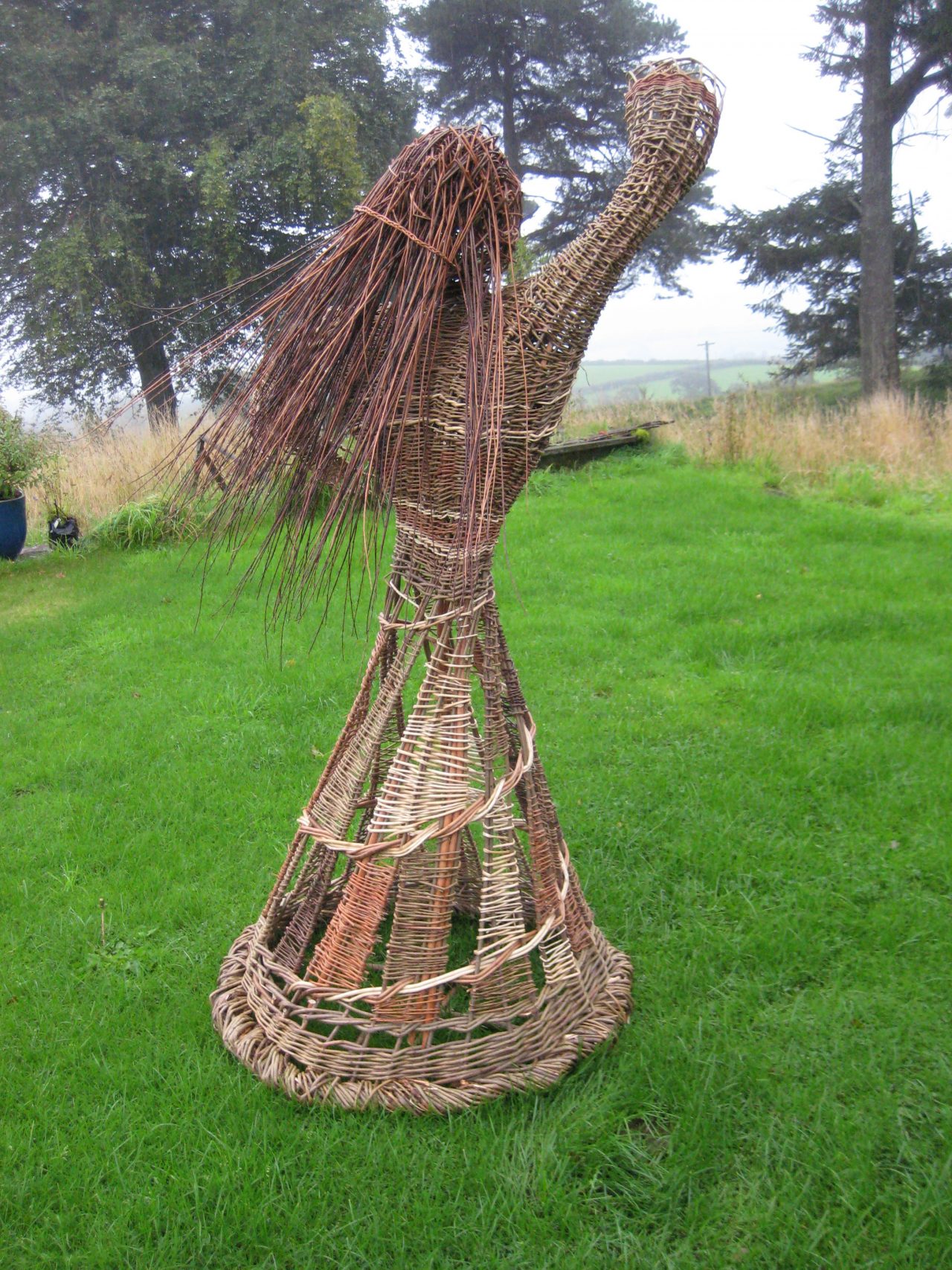 Dancing Lady willow sculpture