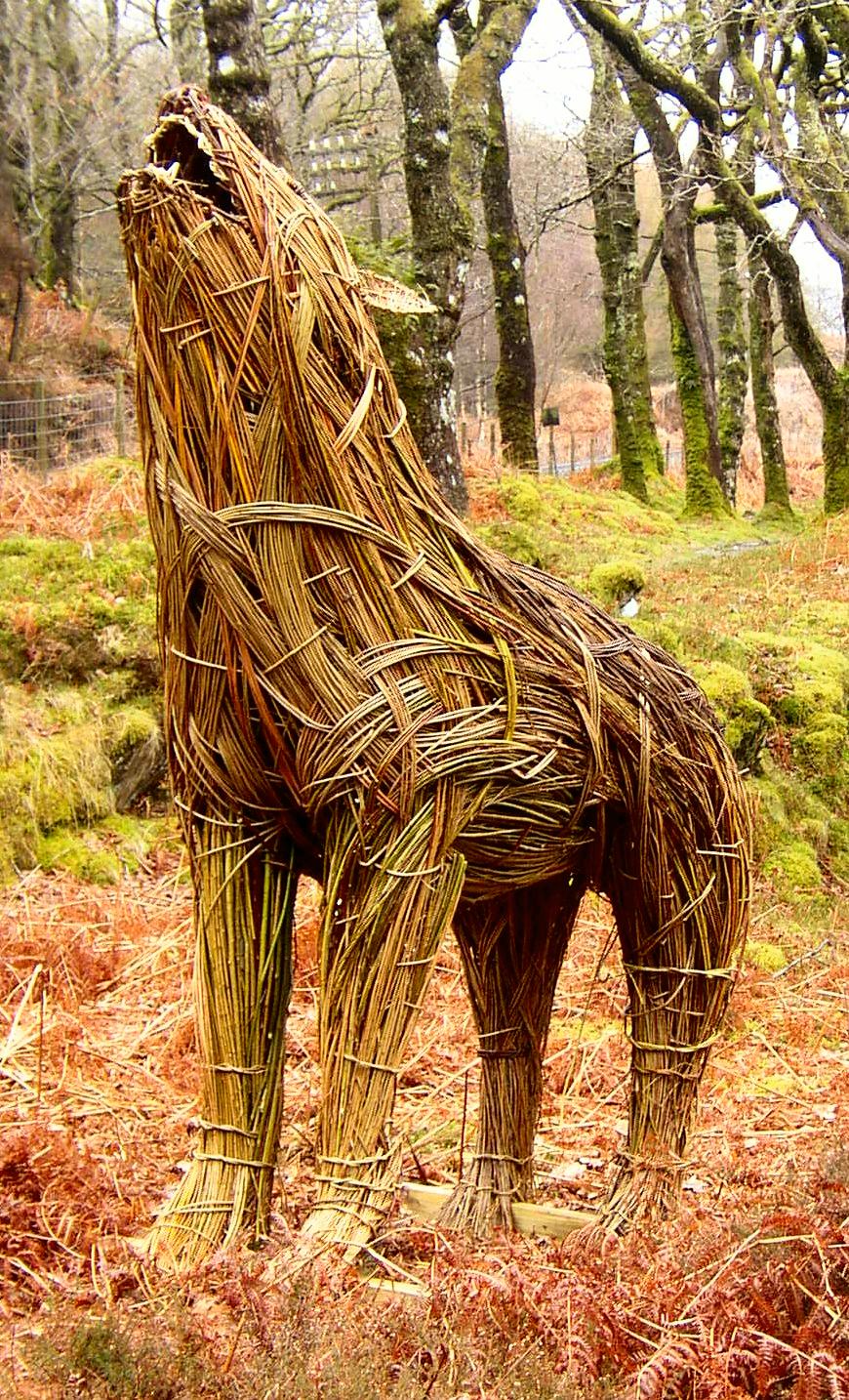 Howling Wolf willow sculpture